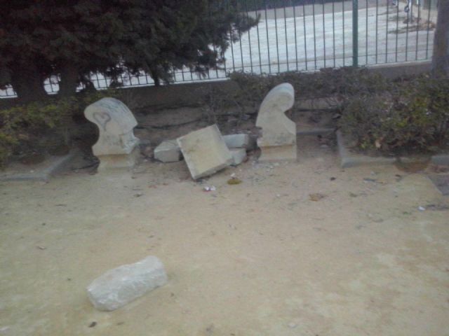 El Ayuntamiento de Lorca denunciará ante la Policía Nacional los actos vandálicos producidos durante las últimas noches en distintas infraestructuras públicas municipales - 1, Foto 1