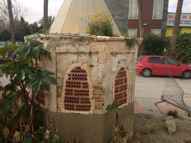 Cambiemos Murcia denuncia el estado de abandono del pozo artesiano de Zarandona - 2, Foto 2