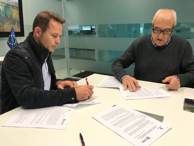 Firma de convenio de colaboración entre el Ayuntamiento de Torre Pacheco y Cáritas - 3, Foto 3