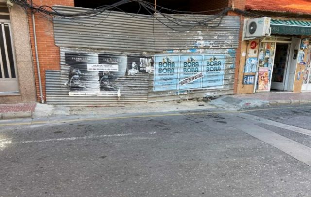 Somos Región denuncia el mal estado de varias zonas de acera (en algunos casos ni existen) en Alcantarilla - 1, Foto 1