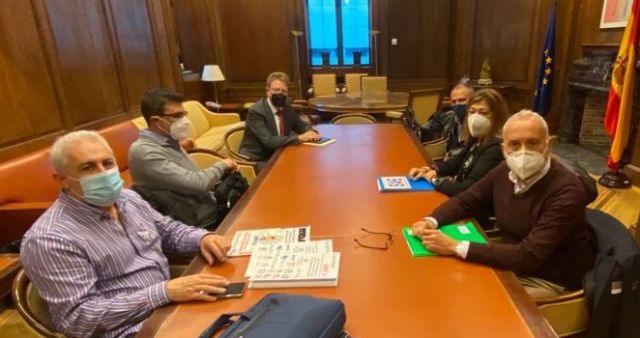 El Grupo Plural comparte la necesidad de garantizar una representación sindical real y democrática en la negociación colectiva - 1, Foto 1