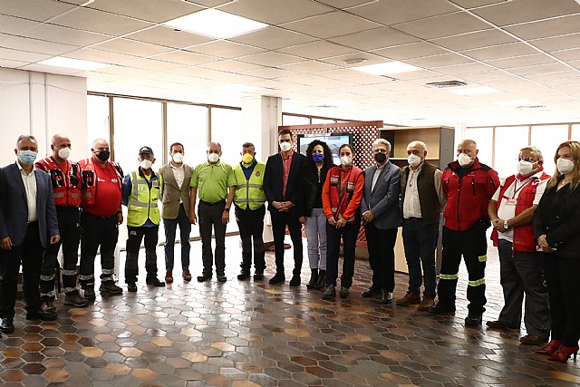 Sánchez reafirma el compromiso del Gobierno con la reconstrucción de La Palma: No vamos a olvidar a los palmeros y palmeras y vamos a dar respuesta a todas sus demandas e inquietudes - 2, Foto 2