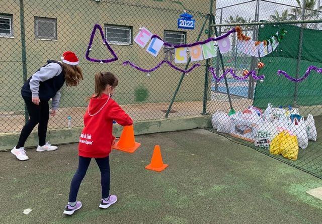 Las Torres entre Raquetas celebra un año más su fiesta solidaria de Navidad a beneficio de las asociaciones locales - 1, Foto 1