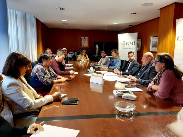 La estrategia 'Haciendo Hogar' incluye ayudas para mejorar la accesibilidad de las viviendas de personas con discapacidad y mayores de 65 años - 1, Foto 1
