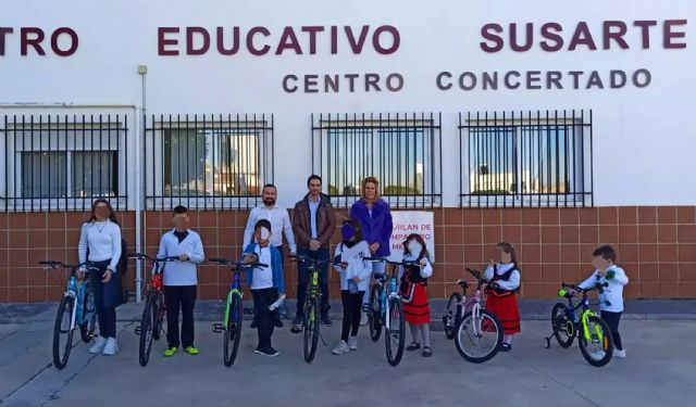Entregadas las 98 bicicletas para los ganadores del concurso escolar de la EDUSI por una movilidad más sostenible - 5, Foto 5