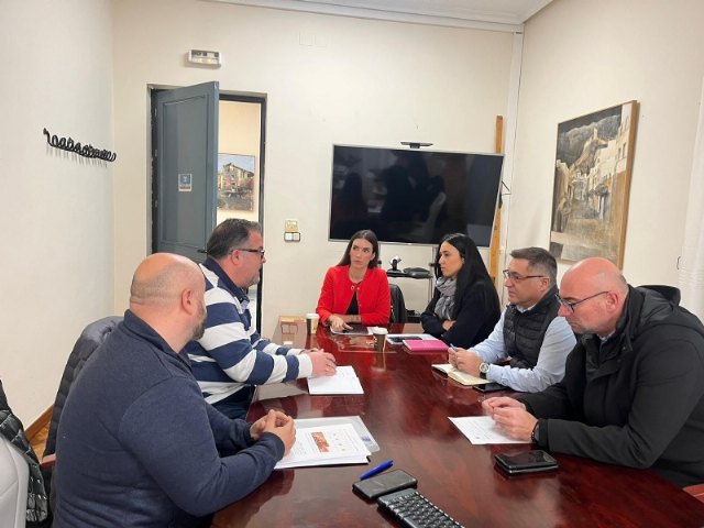 Alhama de Murcia estrena un nuevo servicio de autobs interurbano para unir el municipio con sus pedanas, Foto 1