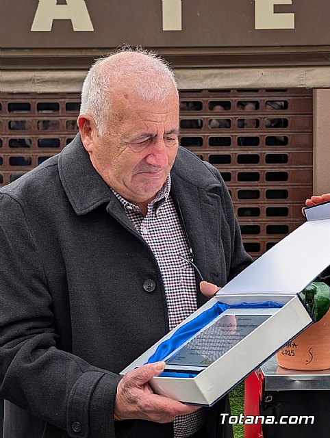 Totana rinde un sentido homenaje a Paco de las Tinajas durante el IV Encuentro de Cuadrillas de Pascua, Foto 6