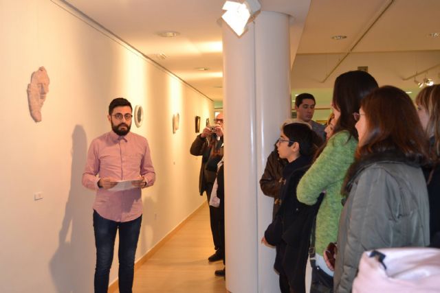 Antonio Campuzano confirma su delicada pero excéntrica trayectoria escultórica con 'Adláteres' - 2, Foto 2