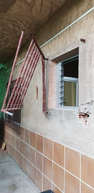 El PSOE culpa al PP de la desprotección de los vecinos expuestos a robos e inseguridad por falta de Policía y por cerrar cuarteles de noche - 1, Foto 1