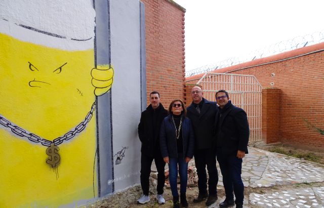 El artista ‘sebas·h’ realiza un mural en el Centro penitenciario Murcia I - 1, Foto 1