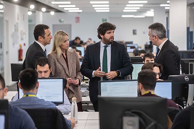 López Miras visita las nuevas instalaciones de la compañía Everis, especializada en consultoría y tecnología - 1, Foto 1