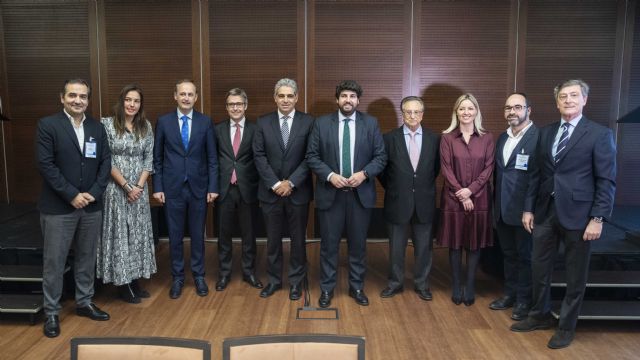 El presidente López Miras participa en el coloquio organizado por la Asociación para el Progreso de la Dirección - 1, Foto 1
