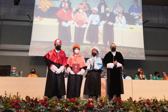 La Universidad de Murcia reconoce el premio a la excelencia de un centenar de estudiantes en la celebración de Santo Tomás de Aquino - 5, Foto 5