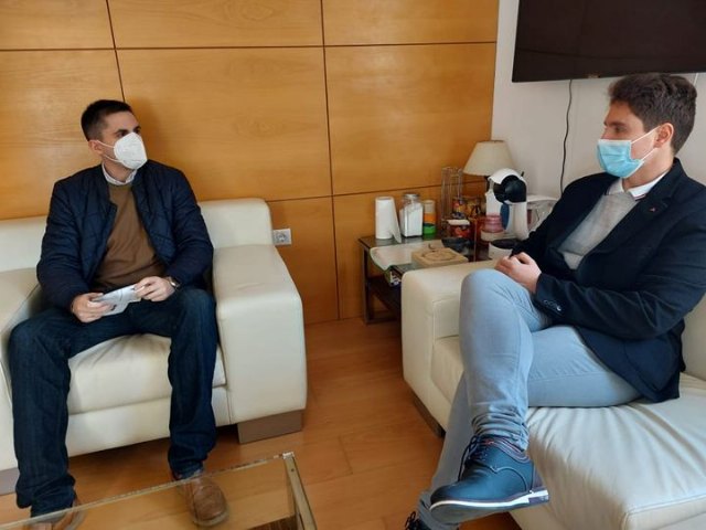 Víctor Balsas votó a favor de Pedro José Sánchez en la sesión de investidura, Foto 1