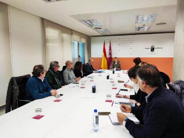 Ruiz Caballero estudia con EAPN políticas para los más vulnerables y anuncia la reunión de la Comisión contra la Pobreza - 2, Foto 2
