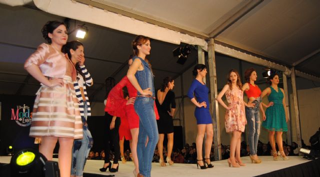 El V Desfile de Moda y Estética muestra las tendencias primacera-verano - 2, Foto 2