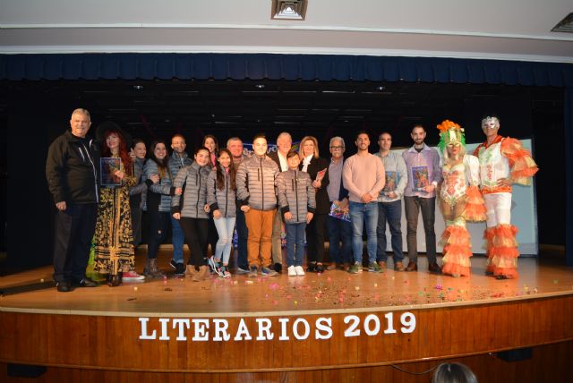 La recaudación por la venta del libro de Carnaval se destinará a la residencia San Francisco - 2, Foto 2