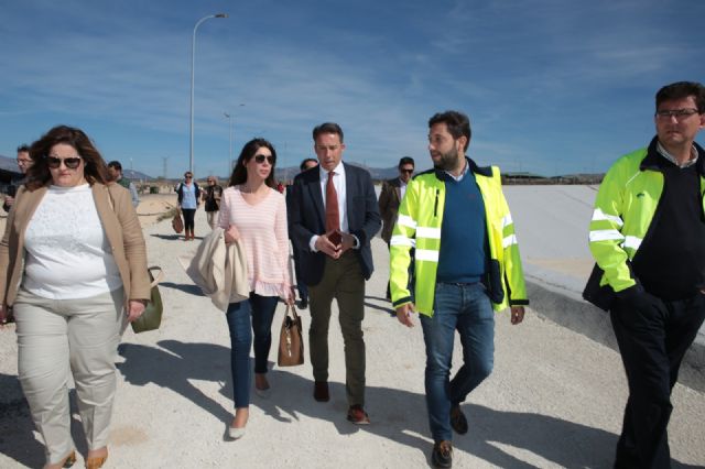 Lorca estrena las instalaciones de Gestión de Residuos mejor dotadas del levante español, que permitirán a los lorquinos un ahorro superior a los 5,8 millones de euros anualmente - 3, Foto 3