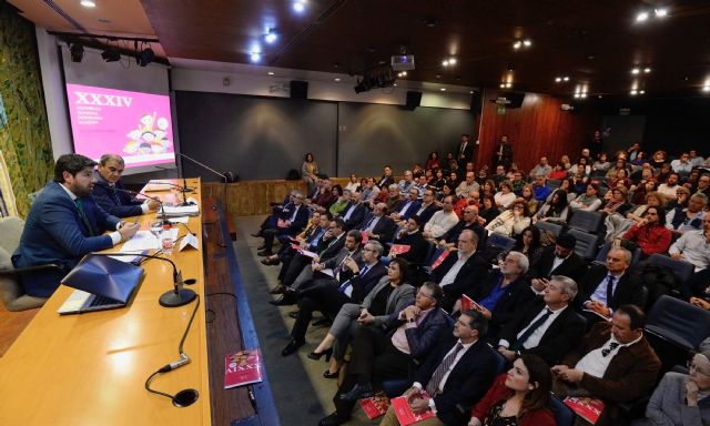 López Miras clausura la XXXIV Asamblea General Ordinaria de la Unión de Cooperativas de Enseñanza de la Región - 3, Foto 3