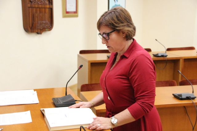 17 nuevos trabajadores toman posesin como empleados municipales, Foto 1