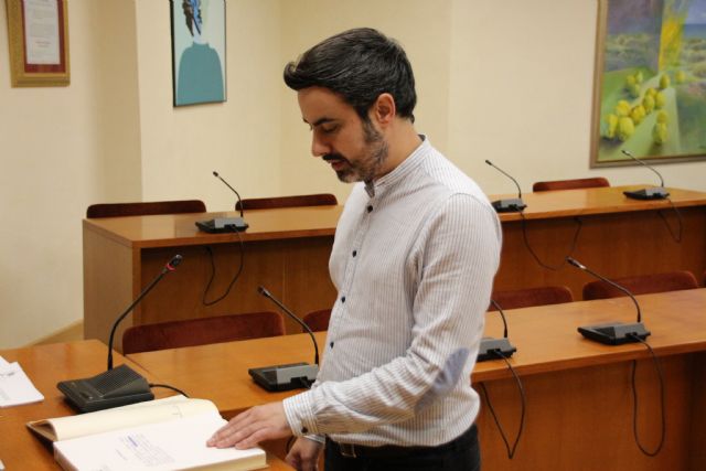 17 nuevos trabajadores toman posesin como empleados municipales, Foto 6