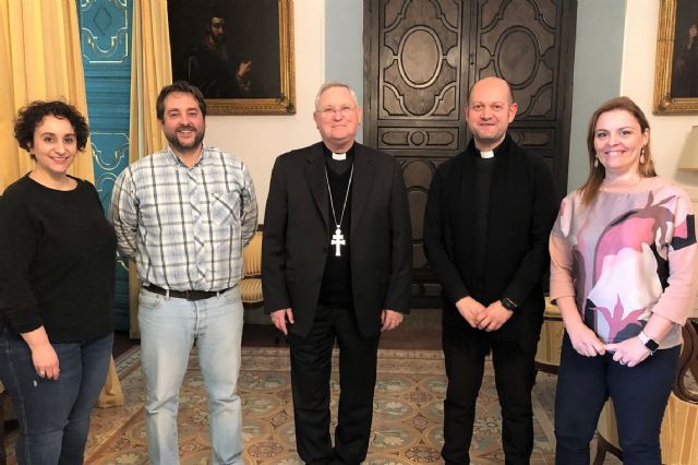 El obispo se reúne con los miembros de la Oficina de Transparencia diocesana - 1, Foto 1