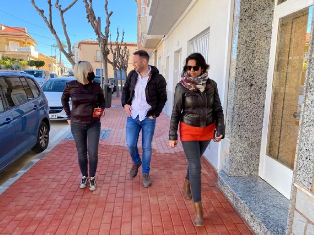 El Ayuntamiento mejora la pavimentación y señalización en dos calles de Corvera - 2, Foto 2