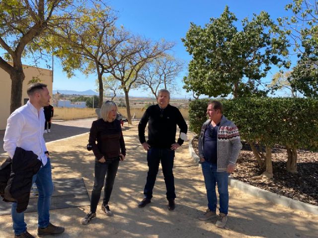 El Ayuntamiento mejora la pavimentación y señalización en dos calles de Corvera - 4, Foto 4