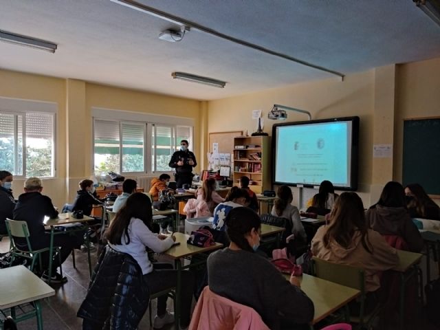 El Ayuntamiento de Puerto Lumbreras, a través de la Concejalía de Educación, ofrecerá charlas sobre convivencia y acoso escolar en los centros educativos - 3, Foto 3