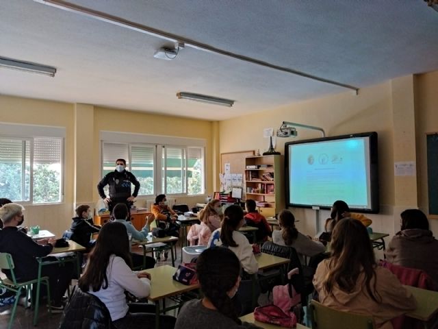 El Ayuntamiento de Puerto Lumbreras, a través de la Concejalía de Educación, ofrecerá charlas sobre convivencia y acoso escolar en los centros educativos - 4, Foto 4
