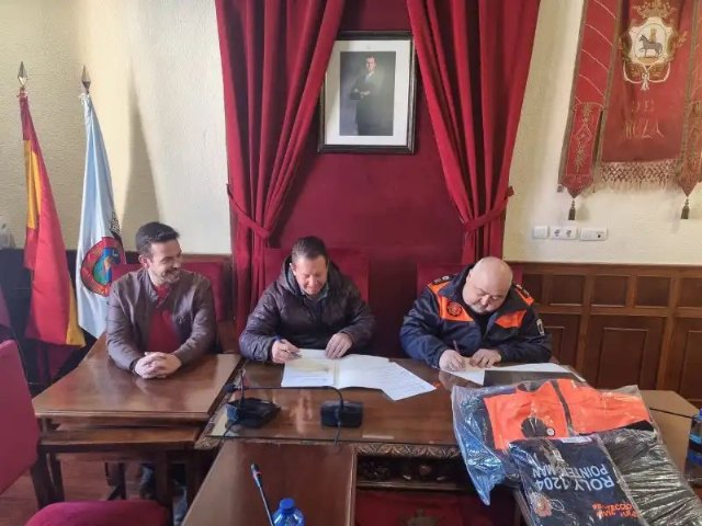 Firmado el convenio anual con la Agrupación de Voluntarios de Protección Civil de Mula - 1, Foto 1
