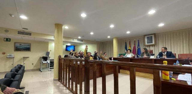 El PP se echa en manos del negacionismo de VOX - 1, Foto 1