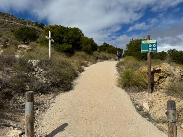 El Ayuntamiento finaliza las obras de mejora de accesibilidad a la subida del Sagrado Corazón de Jesús de Zarcilla de Ramos - 5, Foto 5