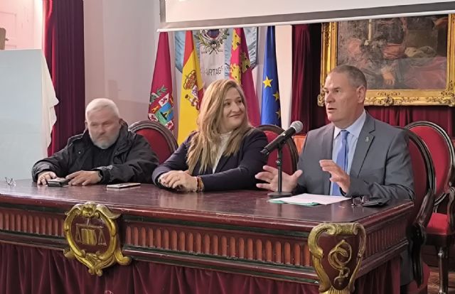 La presentación del documental ‘Vuelta al Calvario’ sorprende a los cofrades - 4, Foto 4