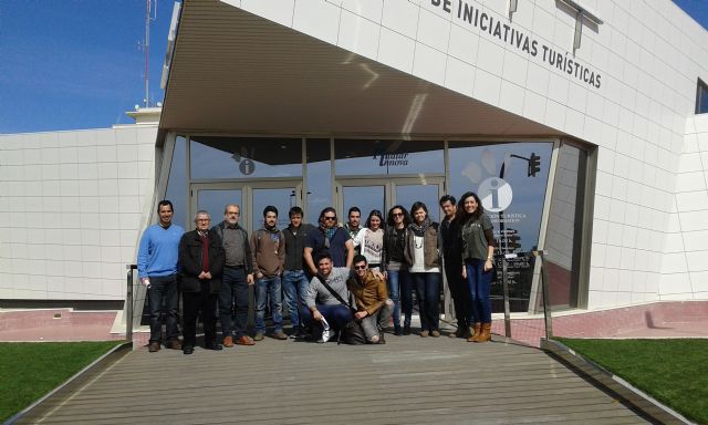 El Ayuntamiento retoma la divulgación y orientación laboral entre los estudiantes - 2, Foto 2