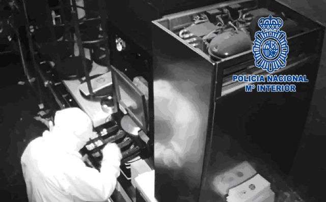 Detenido tras numerosos robos con fuerza en locales de restauración - 3, Foto 3