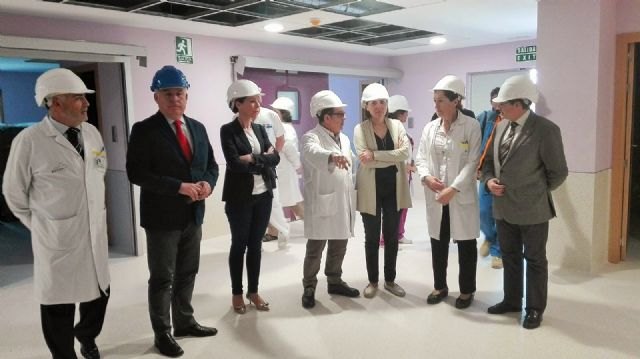 Sanidad contratará a más de 50 nuevos profesionales tras la ampliación del hospital Rafael Méndez de Lorca - 1, Foto 1