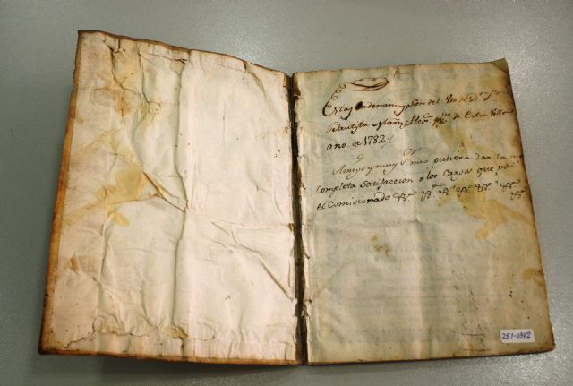 Los herederos de José María Munuera y Abadía donan al Archivo Municipal unas Ordenanzas del Buen Gobierno del Concejo de 1724 - 2, Foto 2