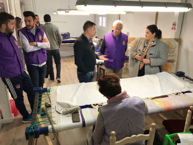 El Ayuntamiento, a través de los programas de empleo, mejora el Recinto Histórico del Calvario y el taller de bordados del Paso Morado - 1, Foto 1