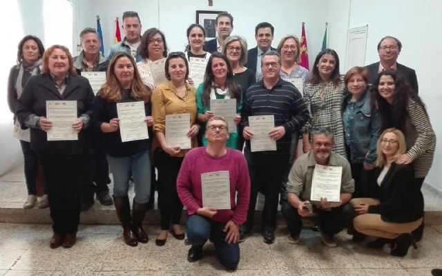 Quince desempleados de Abarán se forman para trabajar en el sector de la jardinería con un programa de la Comunidad - 1, Foto 1