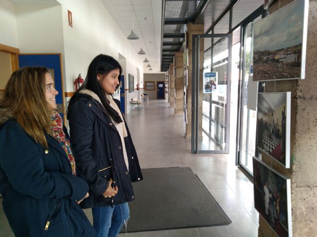 El Campus de Los Dolores acoge una exposición sobre el voluntariado de la UCAM en Perú - 1, Foto 1