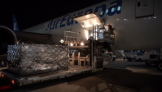 Llega a España un primer envío con cerca de 1.200.000 mascarillas adquiridas por Mitma para personal sanitario y trabajadores del sector transporte - 1, Foto 1