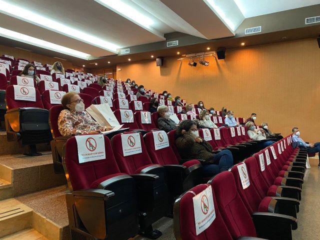 Más de un centenar de voluntarios se forman en cuidados paliativos y atención domiciliaria - 1, Foto 1