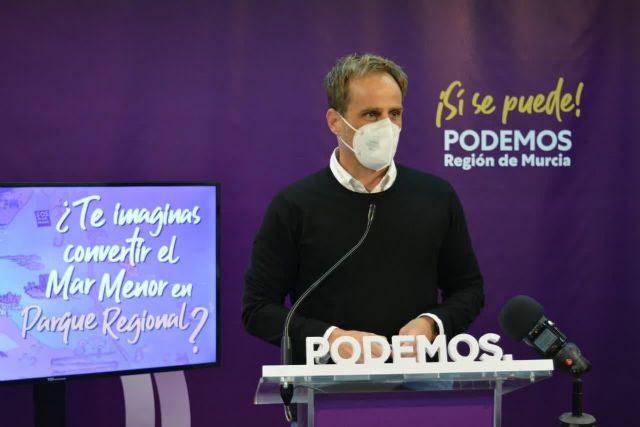 Podemos exige a la Consejería de Educación que aclare las condiciones de seguridad de las multitudinarias oposiciones a secundaria - 1, Foto 1