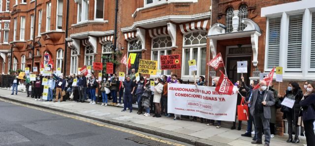 Dos semanas de huelga indefinida: miles de españoles sin pasaporte en Reino Unido ante la indiferencia del Ministerio de Asuntos Exteriores - 4, Foto 4