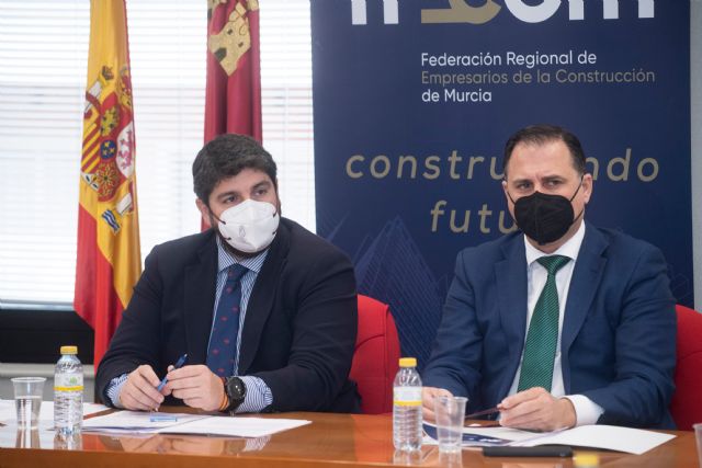 López Miras anuncia la actualización de los precios de los proyectos de obra por parte de la Comunidad para adecuarlos al alza de los costes - 2, Foto 2