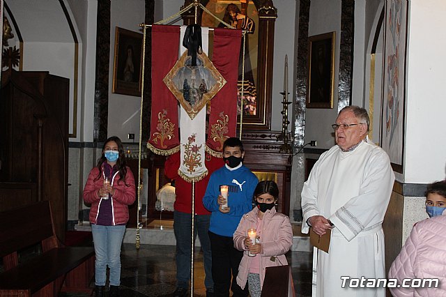 El Vía Crucis organizado por la Hermandad de Jesús en el Calvario tuvo lugar en el interior del Convento, Foto 1