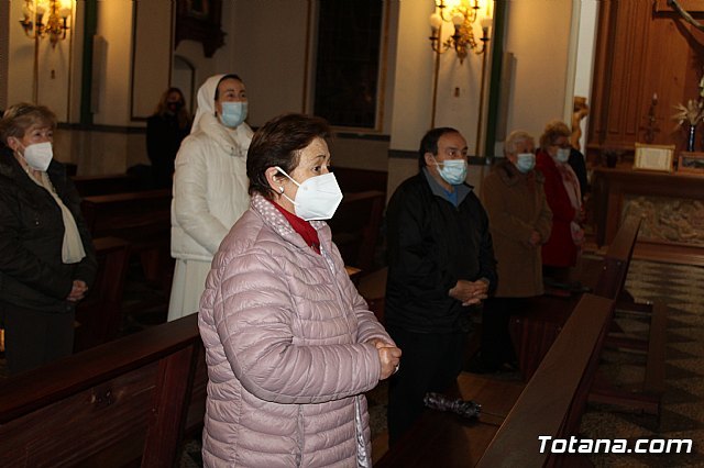 El Vía Crucis organizado por la Hermandad de Jesús en el Calvario tuvo lugar en el interior del Convento, Foto 5
