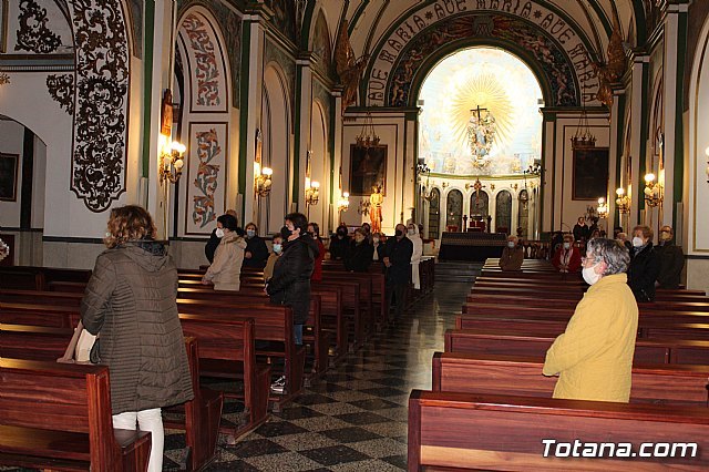 El Vía Crucis organizado por la Hermandad de Jesús en el Calvario tuvo lugar en el interior del Convento, Foto 6