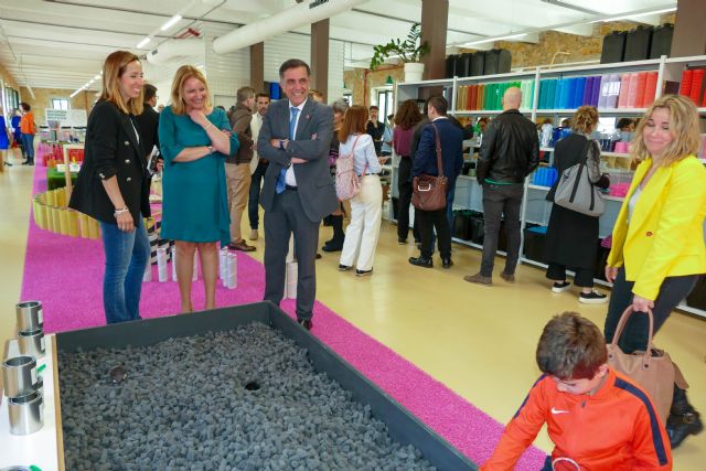Murcia estrena el Laboratorio de Educación Circular que convierte desechos de empresas en material pedagógico y de juego - 4, Foto 4